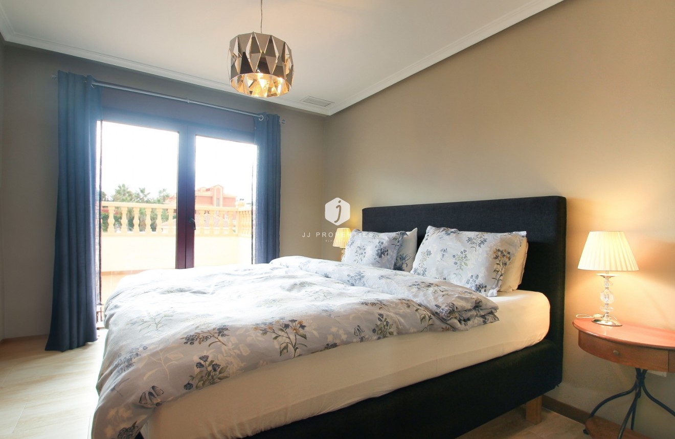 Segunda mano - Villa -
Torrevieja - Costa Blanca