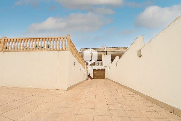 Segunda mano - Villa -
Torrevieja - Costa Blanca