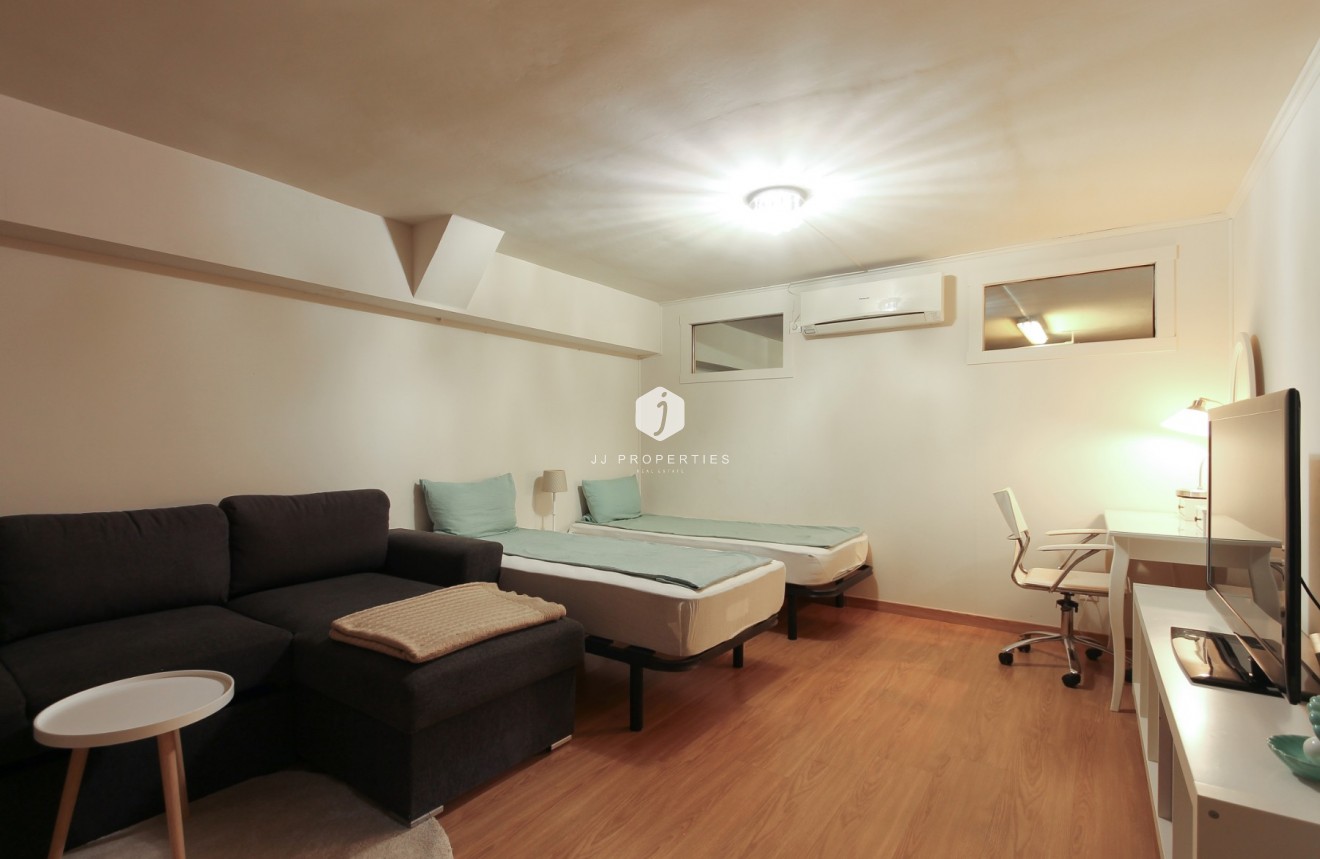 Segunda mano - Villa -
Torrevieja - Costa Blanca