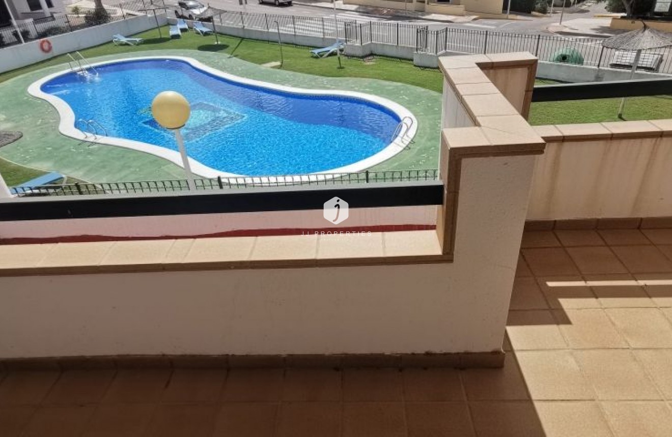 Tweedehands - Appartement / flat -
Orihuela Costa - Costa Blanca