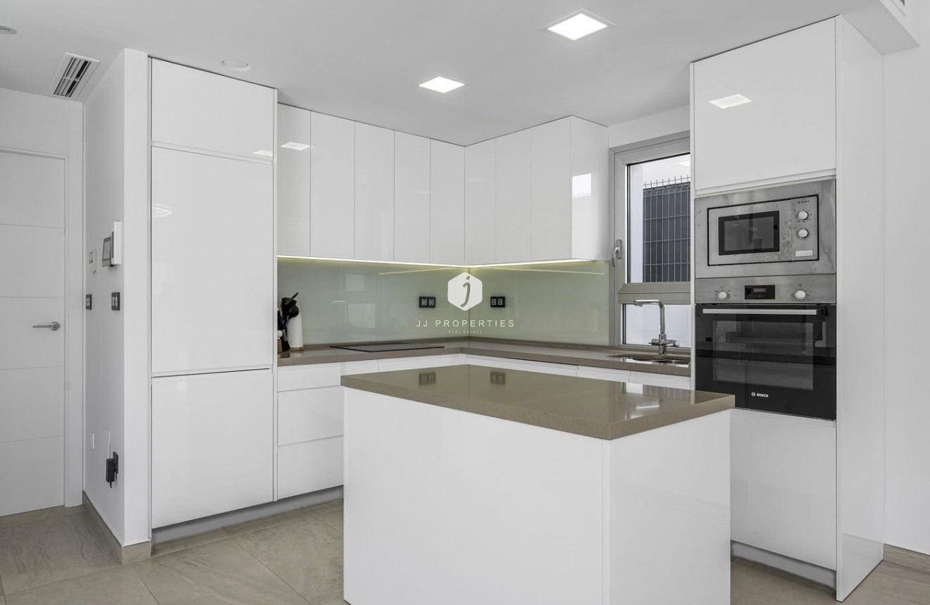 Aus zweiter Hand - Villa -
Guardamar del Segura - Costa Blanca