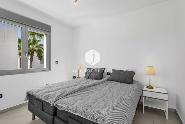 Aus zweiter Hand - Villa -
Guardamar del Segura - Costa Blanca