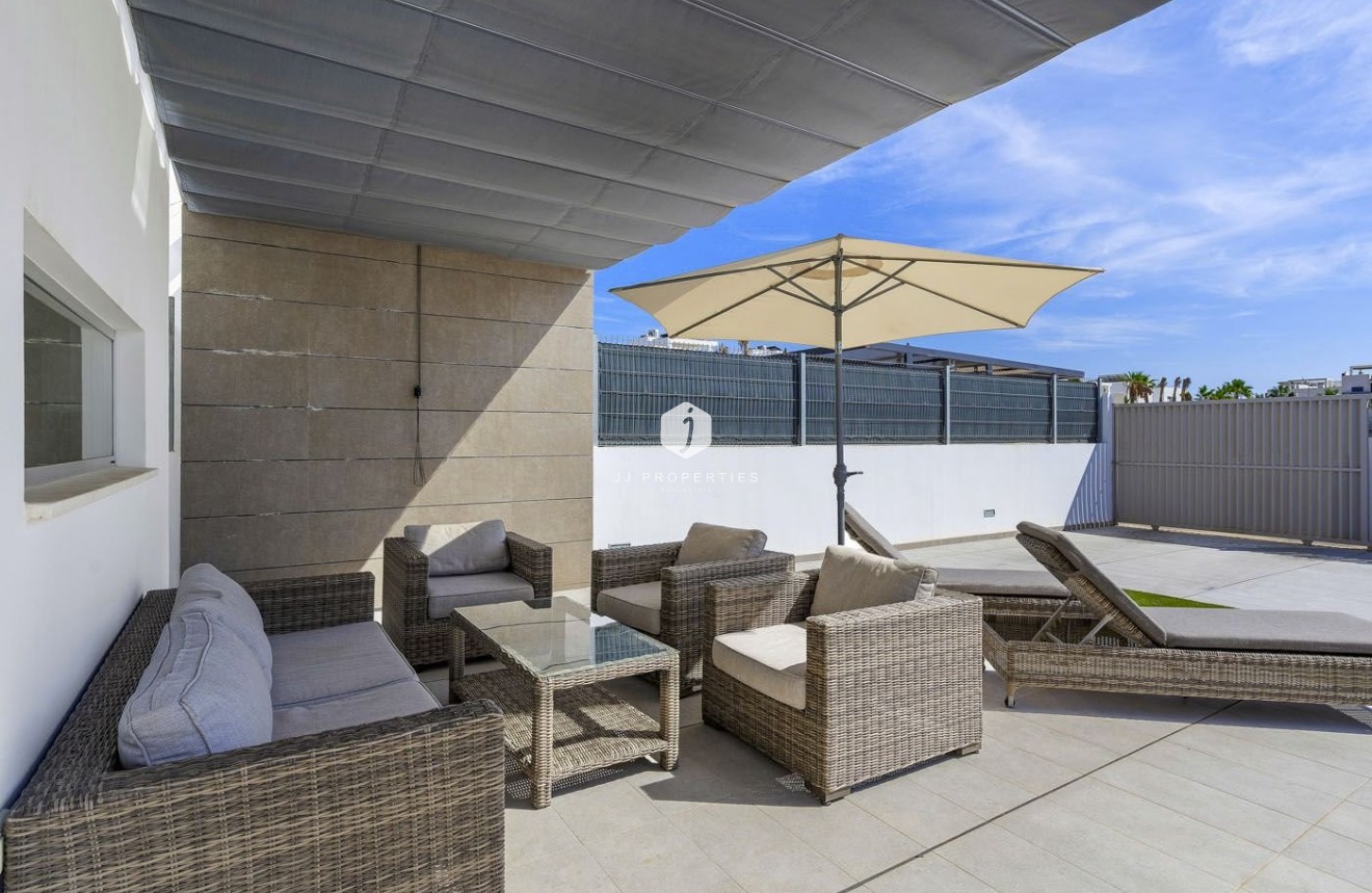 Aus zweiter Hand - Villa -
Guardamar del Segura - Costa Blanca