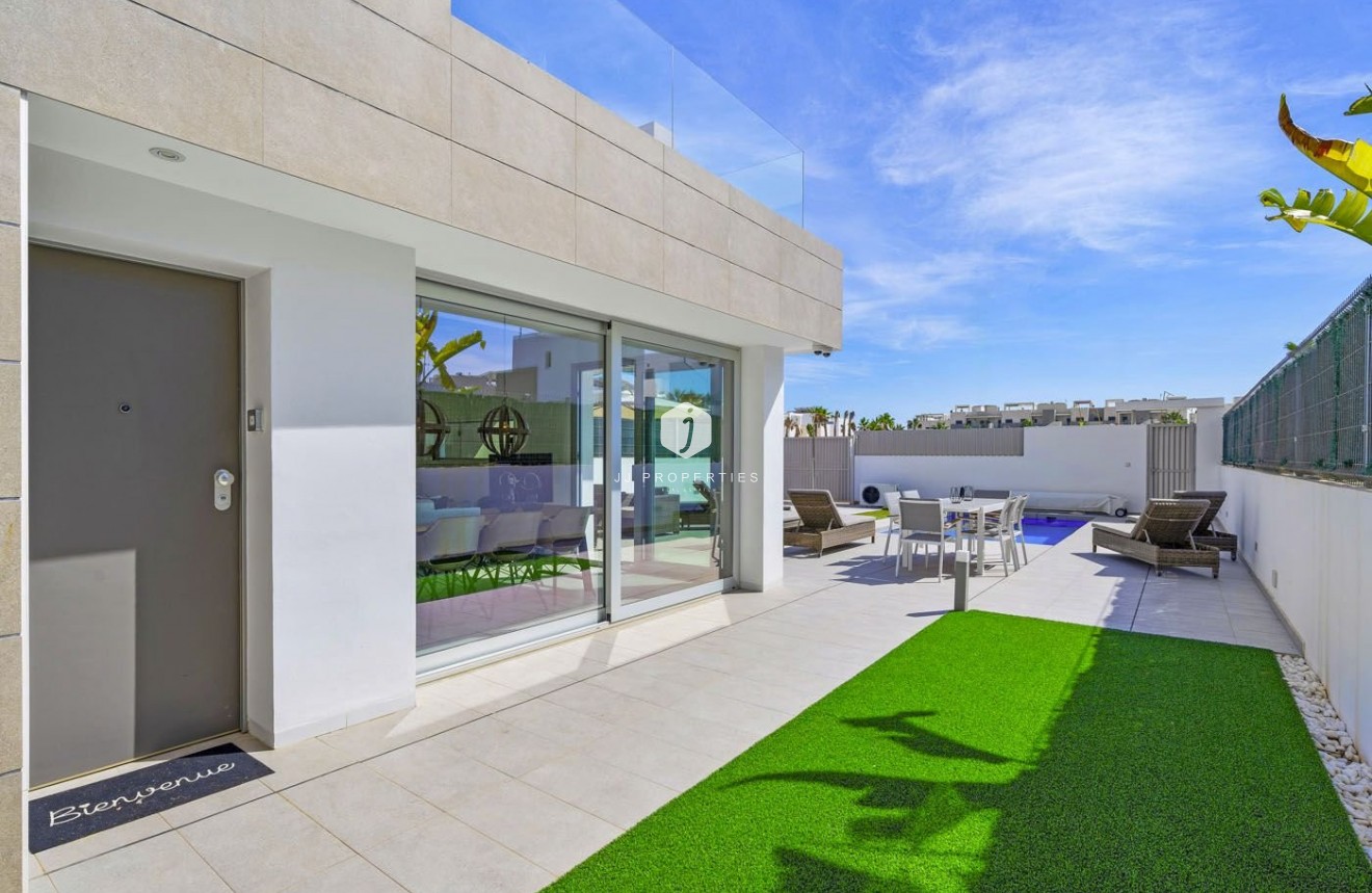 Aus zweiter Hand - Villa -
Guardamar del Segura - Costa Blanca