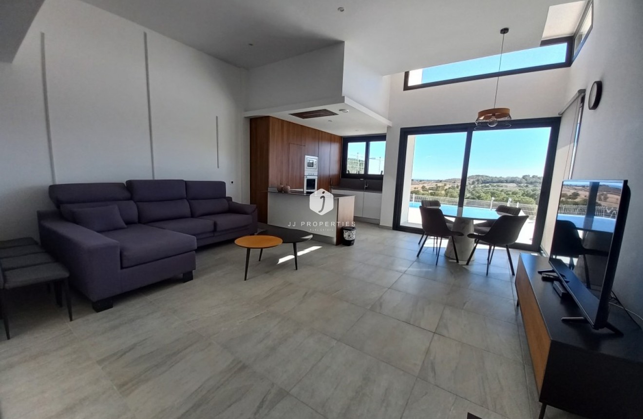 Aus zweiter Hand - Villa -
San Miguel de Salinas - Inland