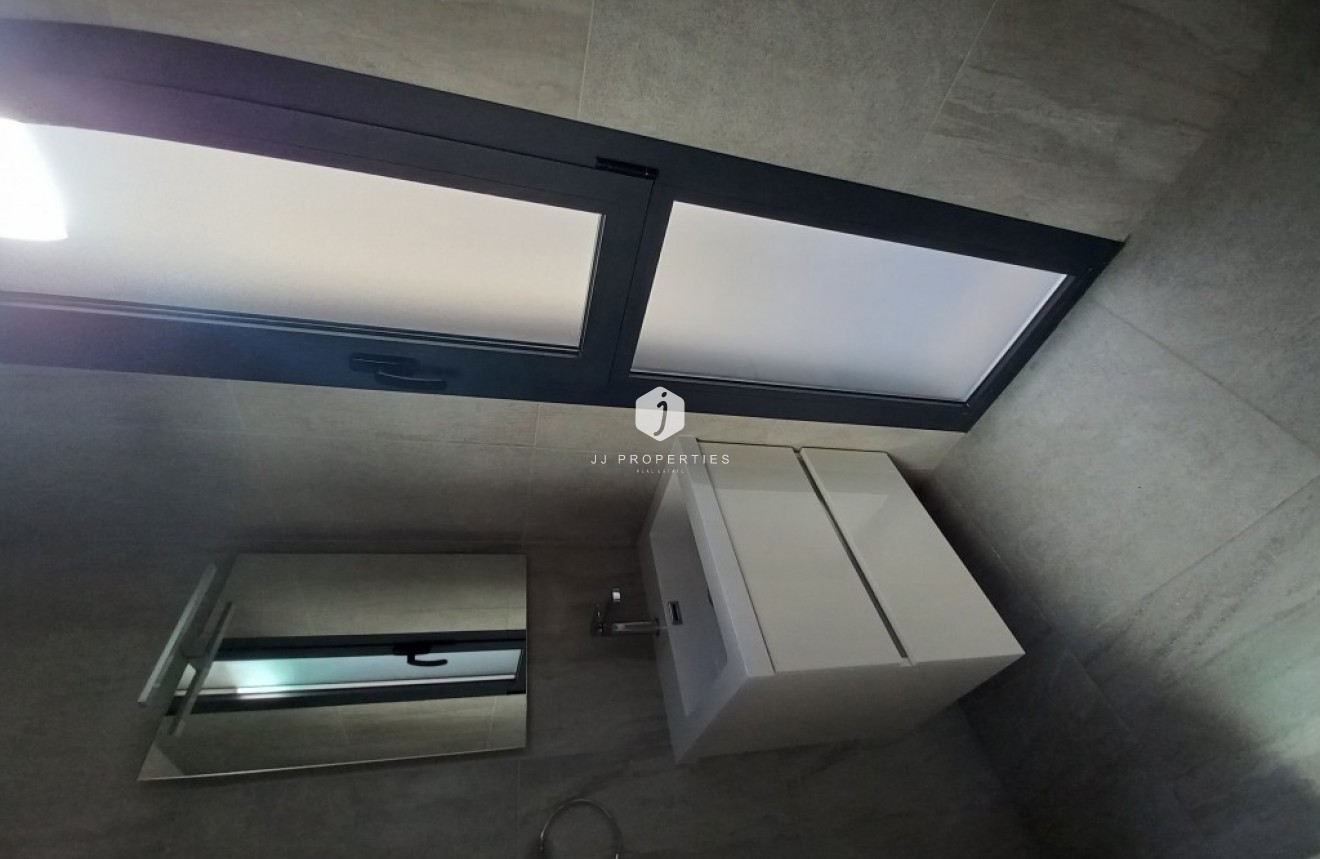 Aus zweiter Hand - Villa -
San Miguel de Salinas - Inland