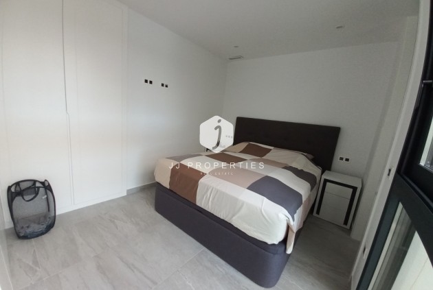 Aus zweiter Hand - Villa -
San Miguel de Salinas - Inland