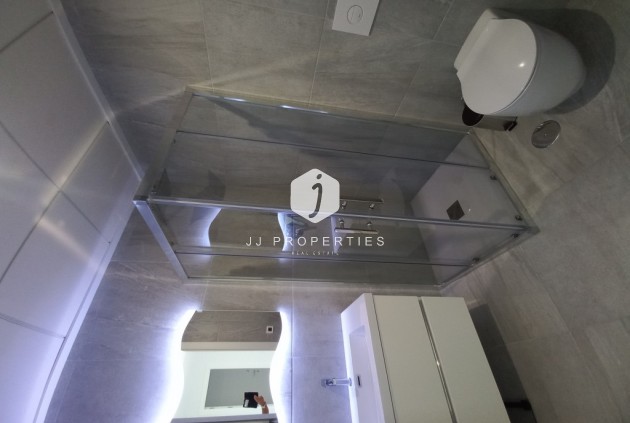 Aus zweiter Hand - Villa -
San Miguel de Salinas - Inland