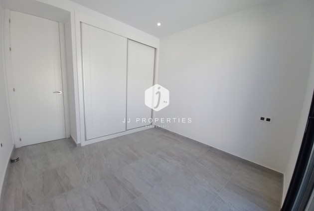 Aus zweiter Hand - Villa -
San Miguel de Salinas - Inland