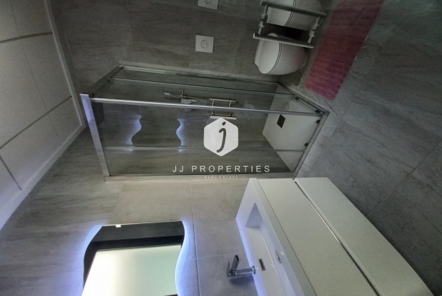 Aus zweiter Hand - Villa -
San Miguel de Salinas - Inland