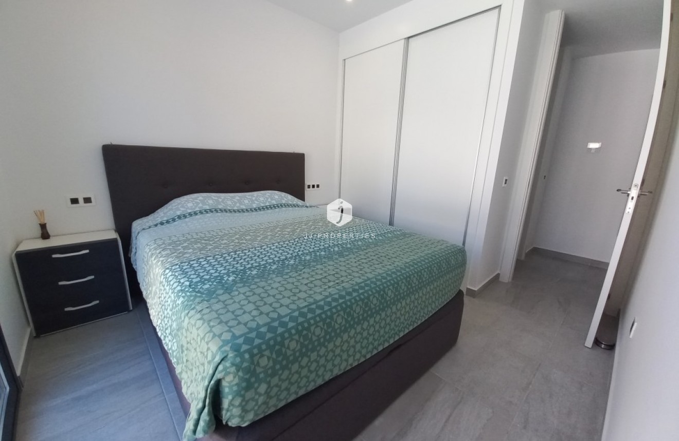 Aus zweiter Hand - Villa -
San Miguel de Salinas - Inland