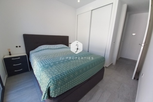 Aus zweiter Hand - Villa -
San Miguel de Salinas - Inland