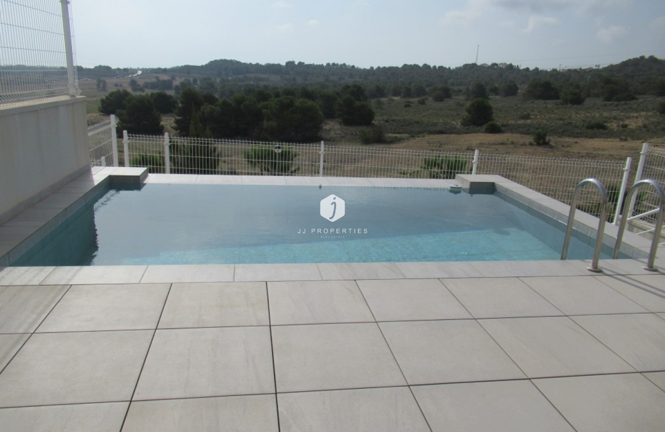 Aus zweiter Hand - Villa -
San Miguel de Salinas - Inland