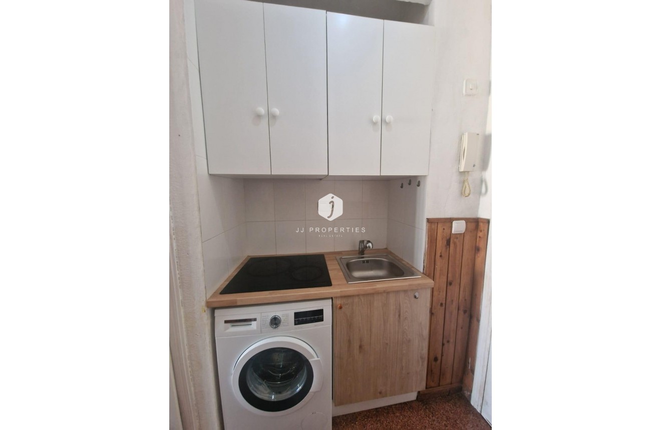 Segunda mano - Apartamento / piso -
Torrevieja - Centro