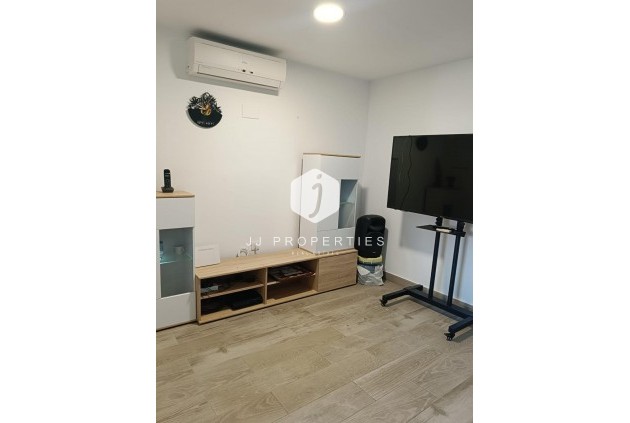 Resale - Chalet -
Torrevieja - La Siesta - El Salado - Torreta