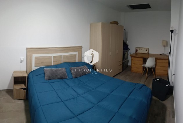 Resale - Chalet -
Torrevieja - La Siesta - El Salado - Torreta