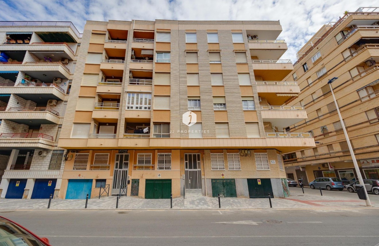 Segunda mano - Apartamento / piso -
Torrevieja - Playa del Cura