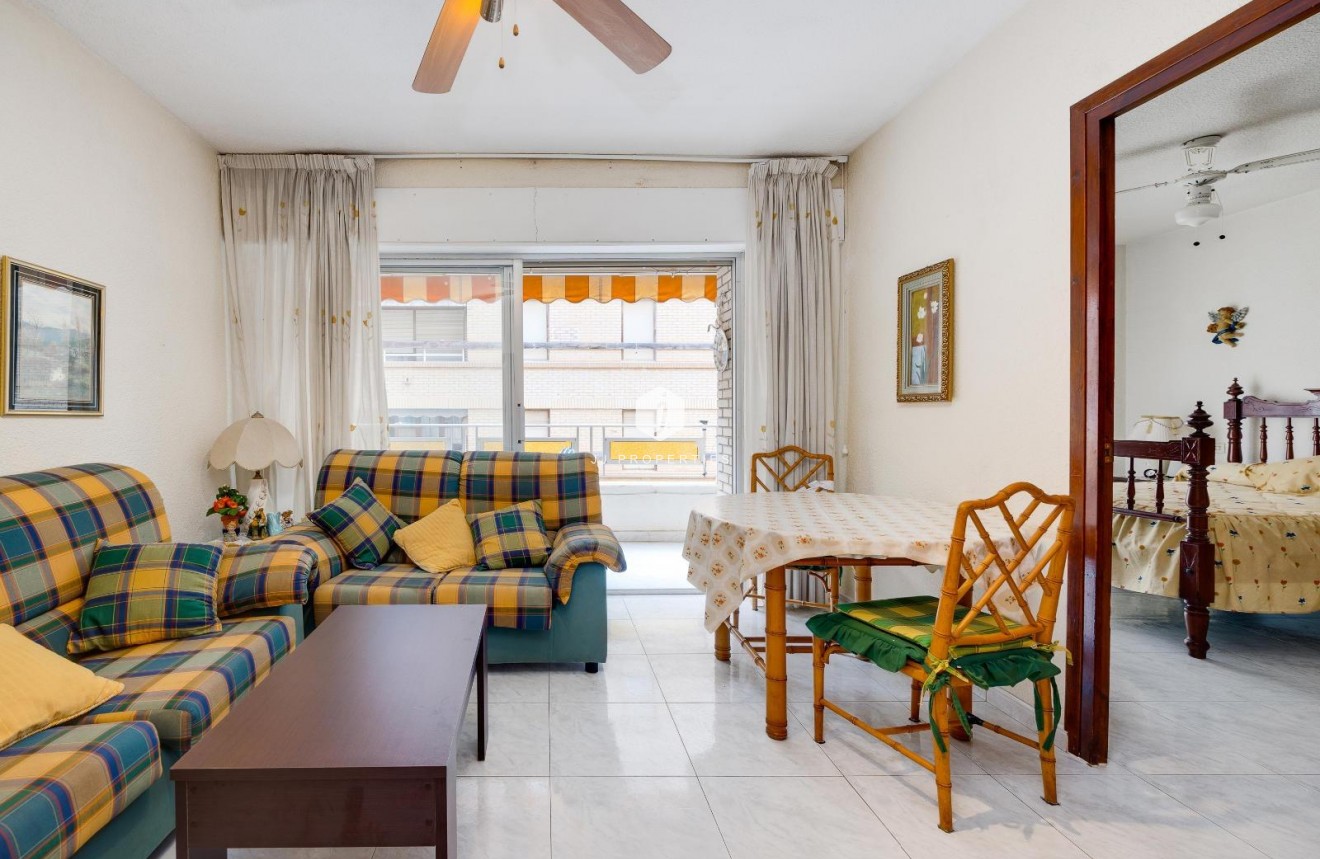 Segunda mano - Apartamento / piso -
Torrevieja - Playa del Cura