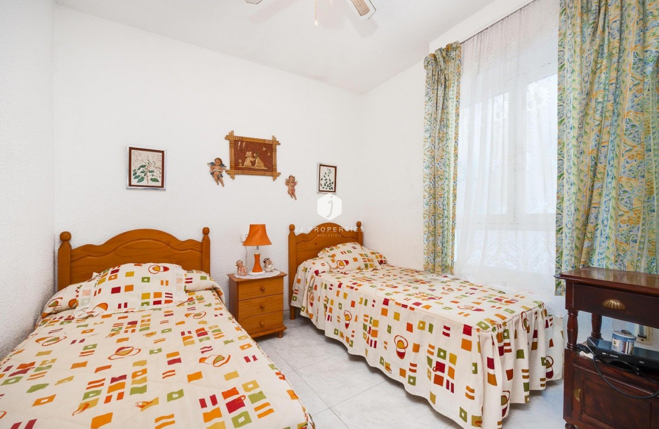 Segunda mano - Apartamento / piso -
Torrevieja - Playa del Cura
