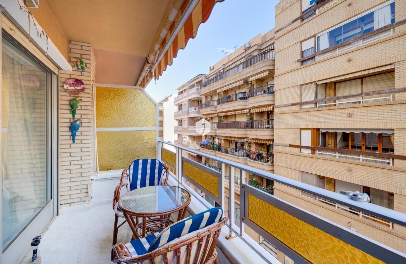 Segunda mano - Apartamento / piso -
Torrevieja - Playa del Cura