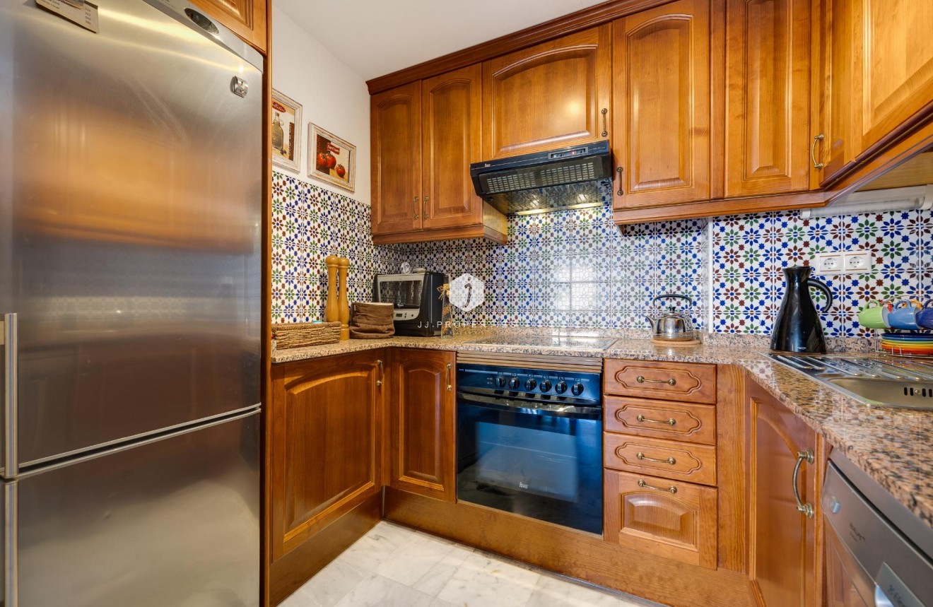 D'occasion - Appartement -
Torrevieja - Playa de los Locos