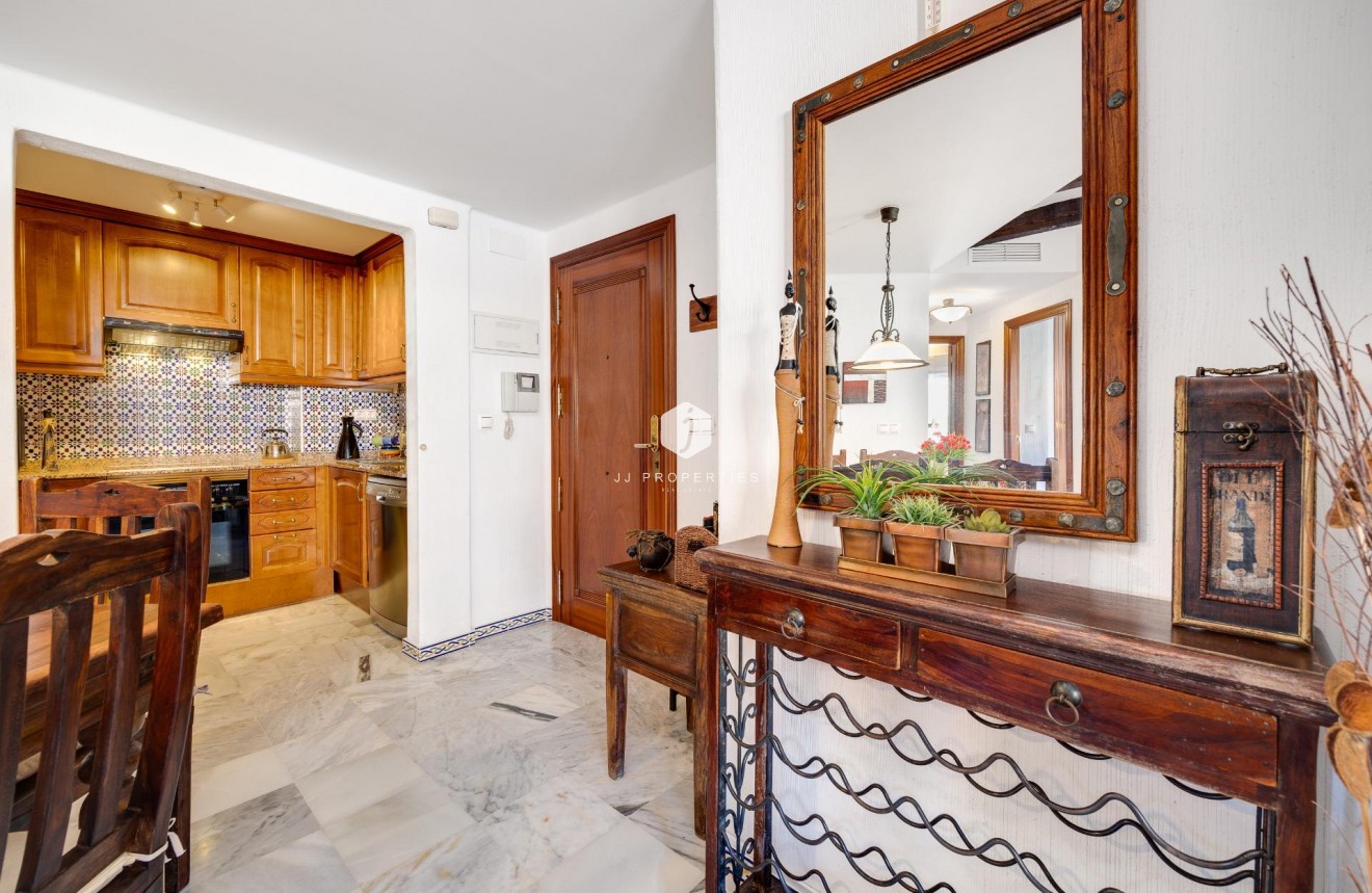 D'occasion - Appartement -
Torrevieja - Playa de los Locos