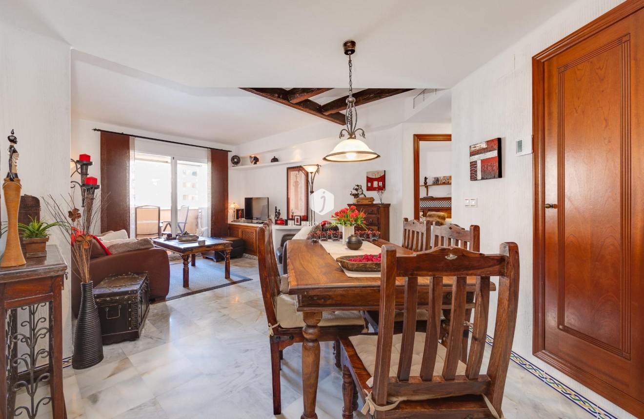 D'occasion - Appartement -
Torrevieja - Playa de los Locos