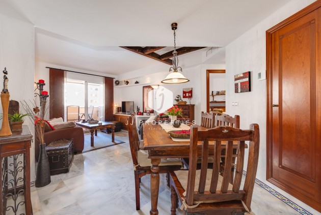 D'occasion - Appartement -
Torrevieja - Playa de los Locos