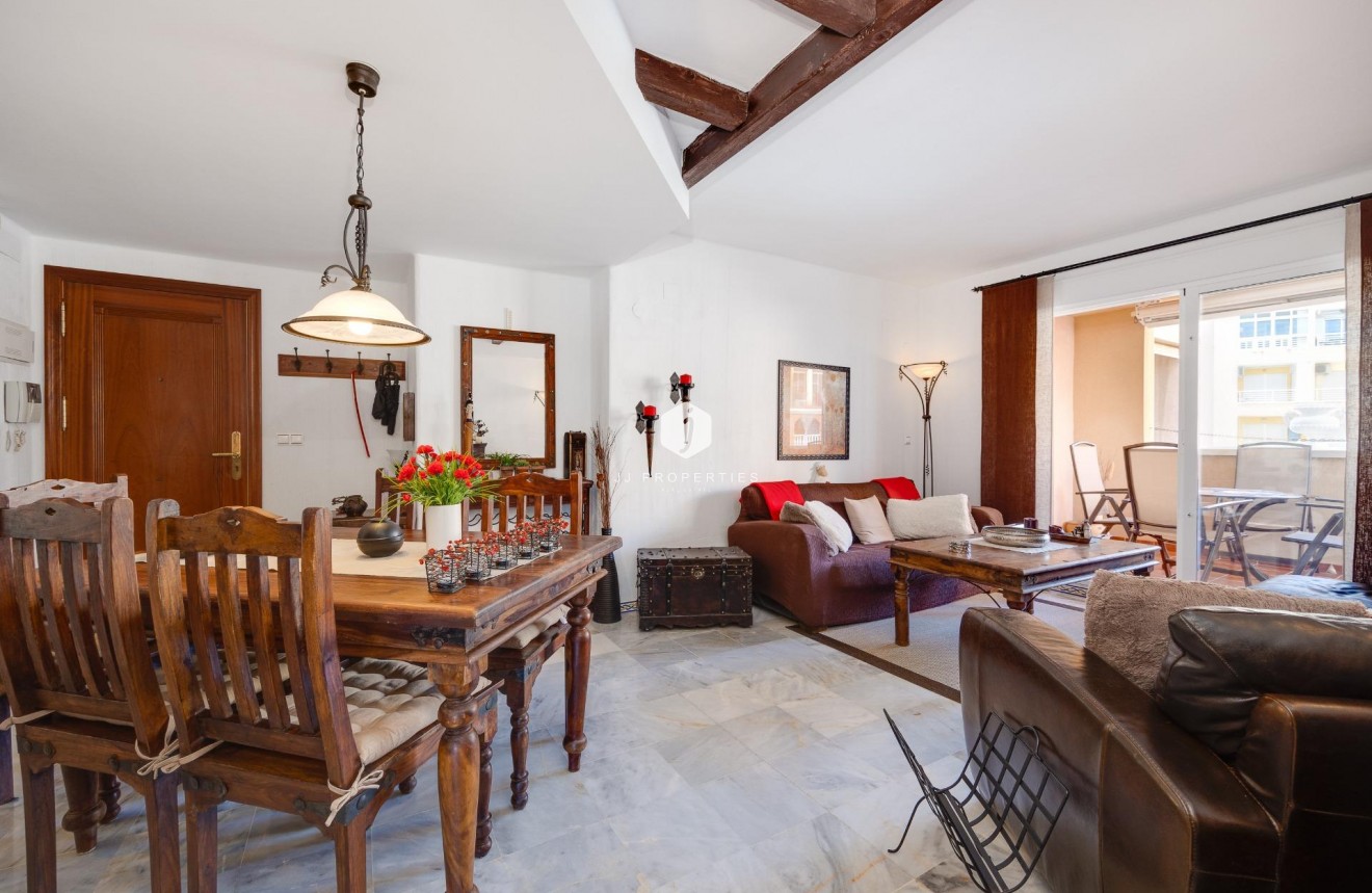 D'occasion - Appartement -
Torrevieja - Playa de los Locos