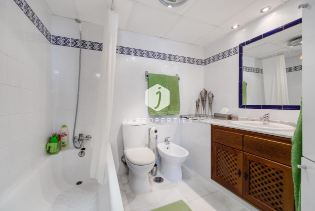 D'occasion - Appartement -
Torrevieja - Playa de los Locos