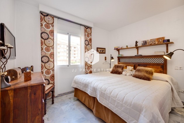 D'occasion - Appartement -
Torrevieja - Playa de los Locos