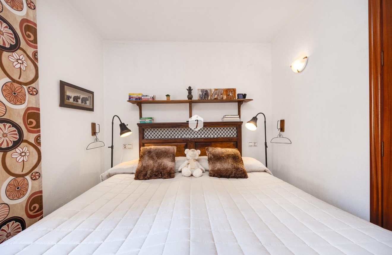 D'occasion - Appartement -
Torrevieja - Playa de los Locos