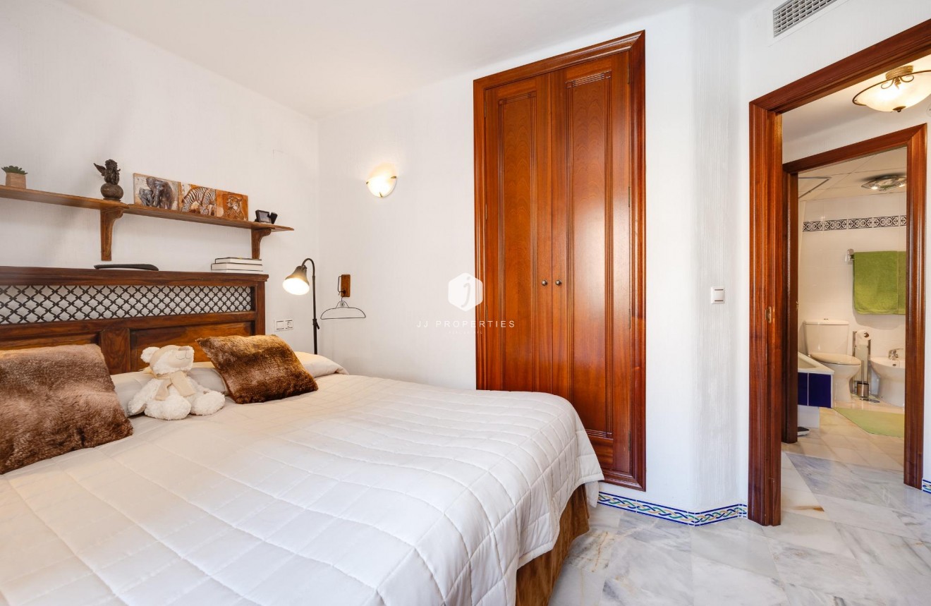 D'occasion - Appartement -
Torrevieja - Playa de los Locos