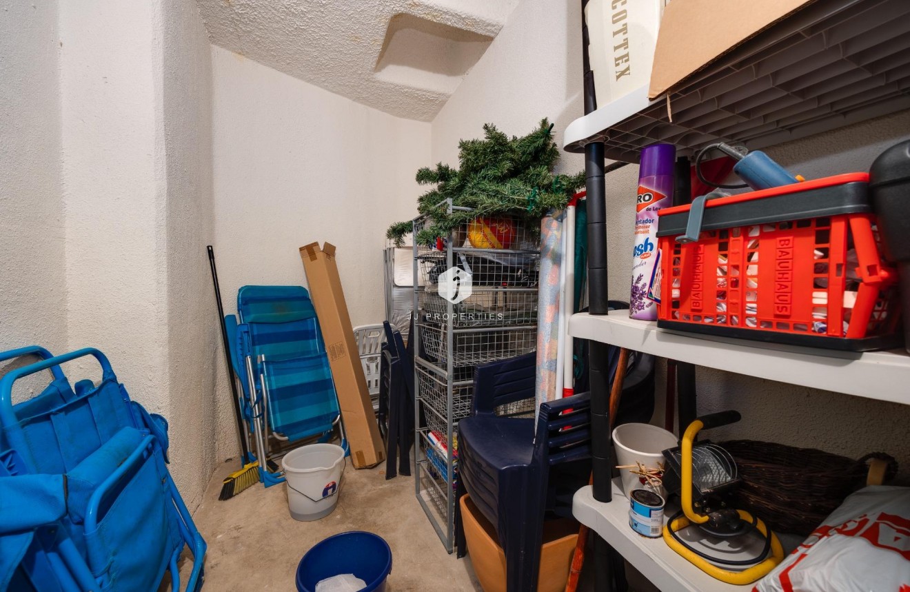 D'occasion - Appartement -
Torrevieja - Playa de los Locos