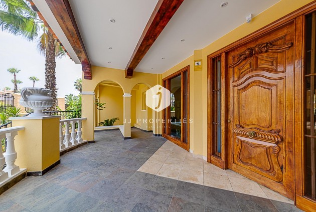 D'occasion - Appartement -
Torrevieja - Playa de los Locos