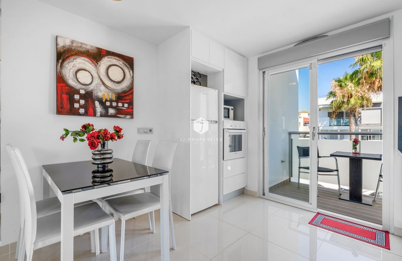 Segunda mano - Bungalow -
Punta Prima - Costa Blanca