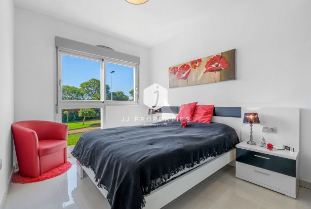 Segunda mano - Bungalow -
Punta Prima - Costa Blanca