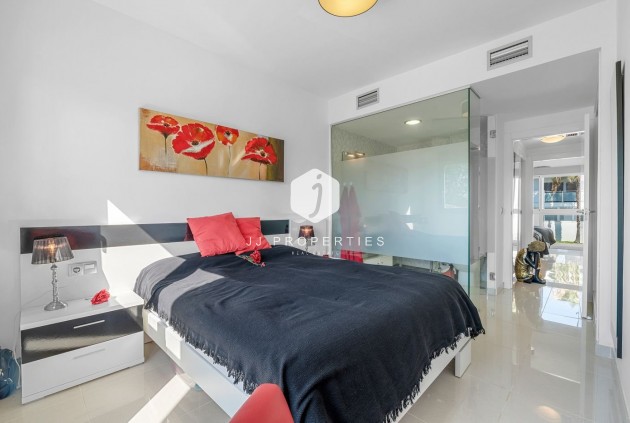 Segunda mano - Bungalow -
Punta Prima - Costa Blanca