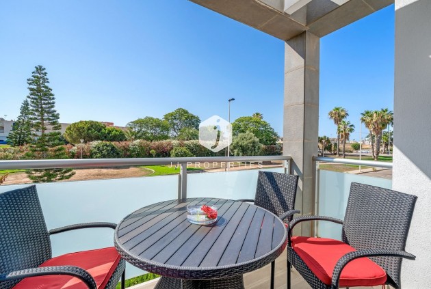 Segunda mano - Bungalow -
Punta Prima - Costa Blanca