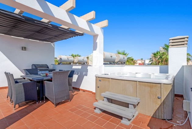 Segunda mano - Bungalow -
Punta Prima - Costa Blanca