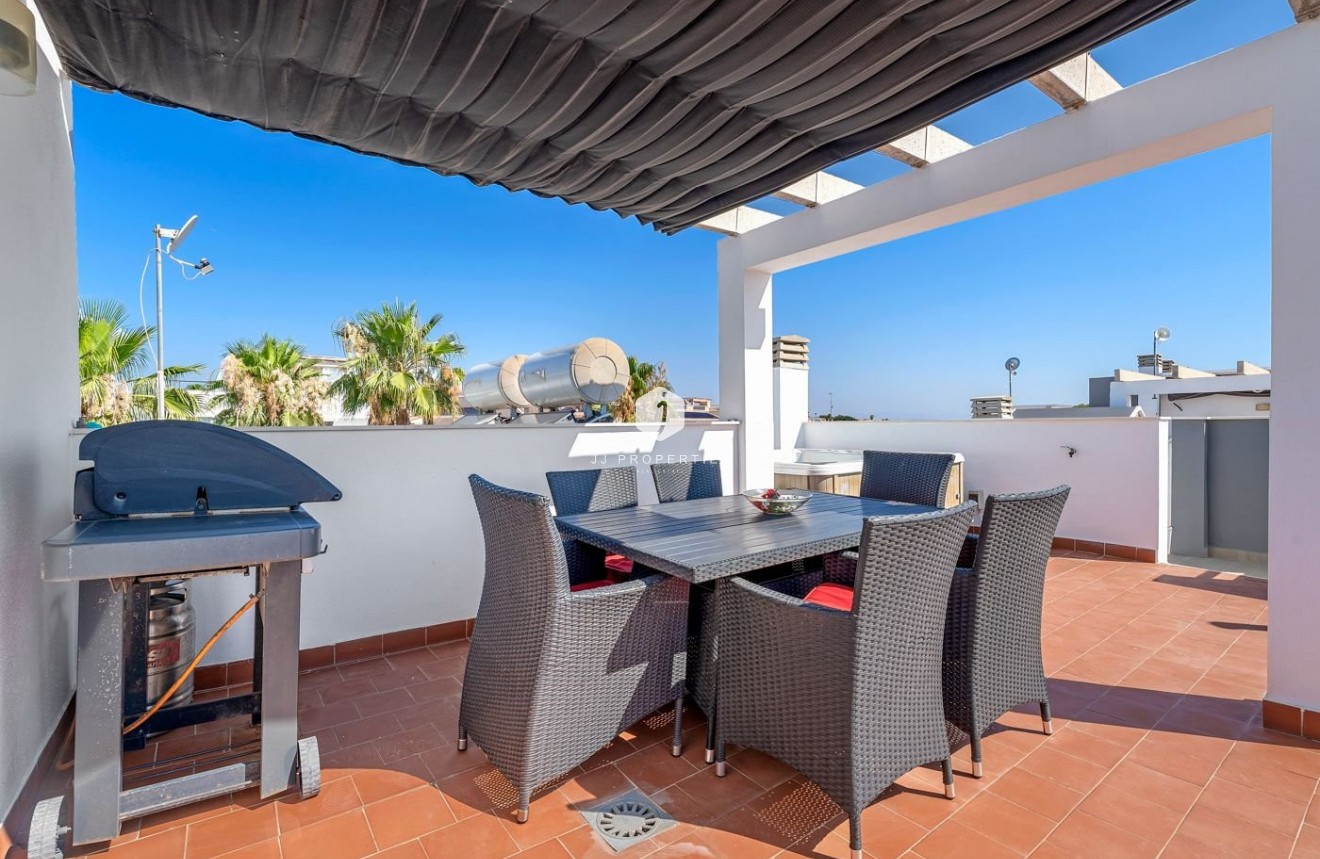 Segunda mano - Bungalow -
Punta Prima - Costa Blanca