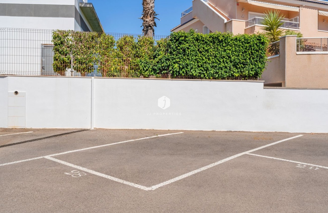 Segunda mano - Bungalow -
Punta Prima - Costa Blanca