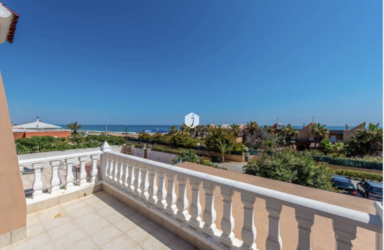 Segunda mano - Villa -
La Mata - Costa Blanca