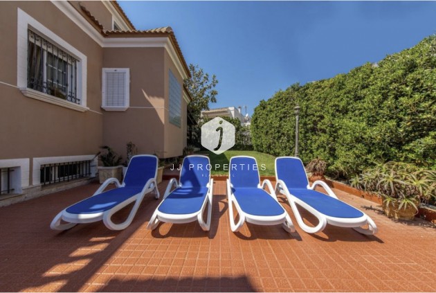 Segunda mano - Villa -
La Mata - Costa Blanca