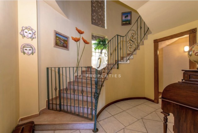 Segunda mano - Villa -
La Mata - Costa Blanca