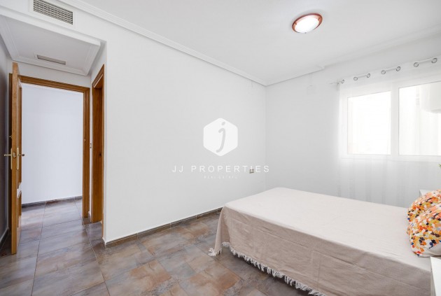 Segunda mano - Ático -
Torrevieja - Centro