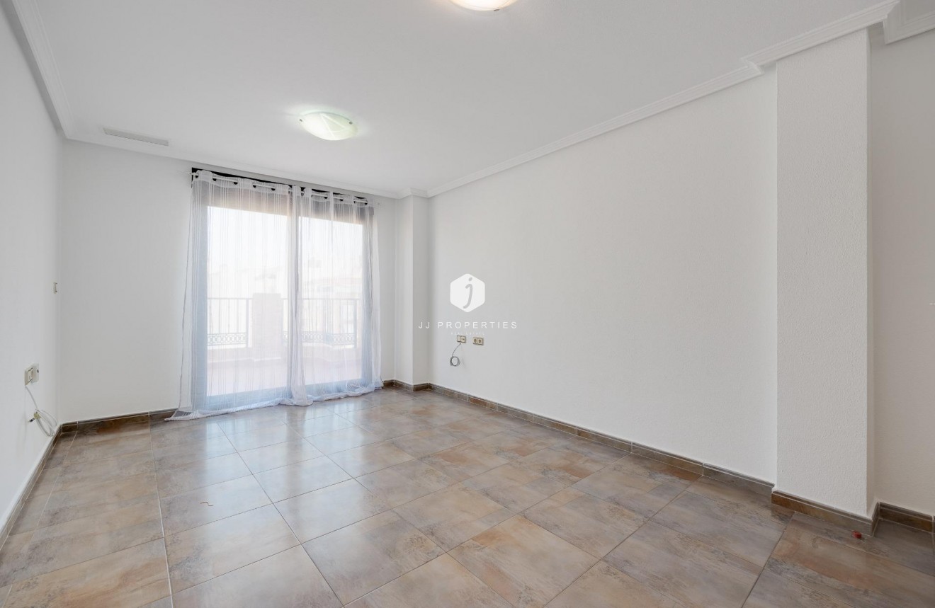 Segunda mano - Ático -
Torrevieja - Centro