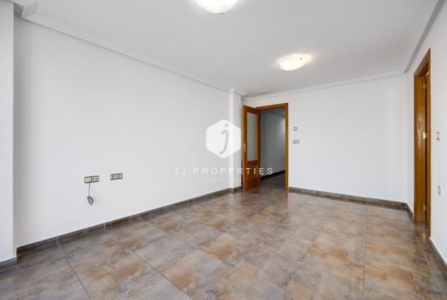 Segunda mano - Ático -
Torrevieja - Centro