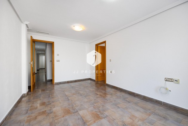 Segunda mano - Ático -
Torrevieja - Centro