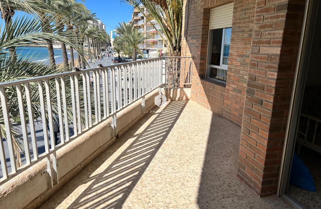 Segunda mano - Apartamento / piso -
Torrevieja - Playa del Cura